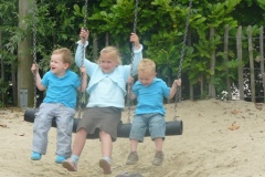 Menno (van Gijsbert-Jan), Sanne (van Sophia) en Aron (van Marieke)